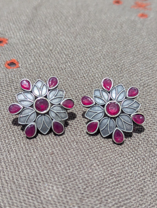 Antique Silver Finish Oxidised Brass Earrings (stone and flower)